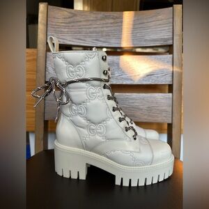 Gucci Cordovan boots size 35 for women